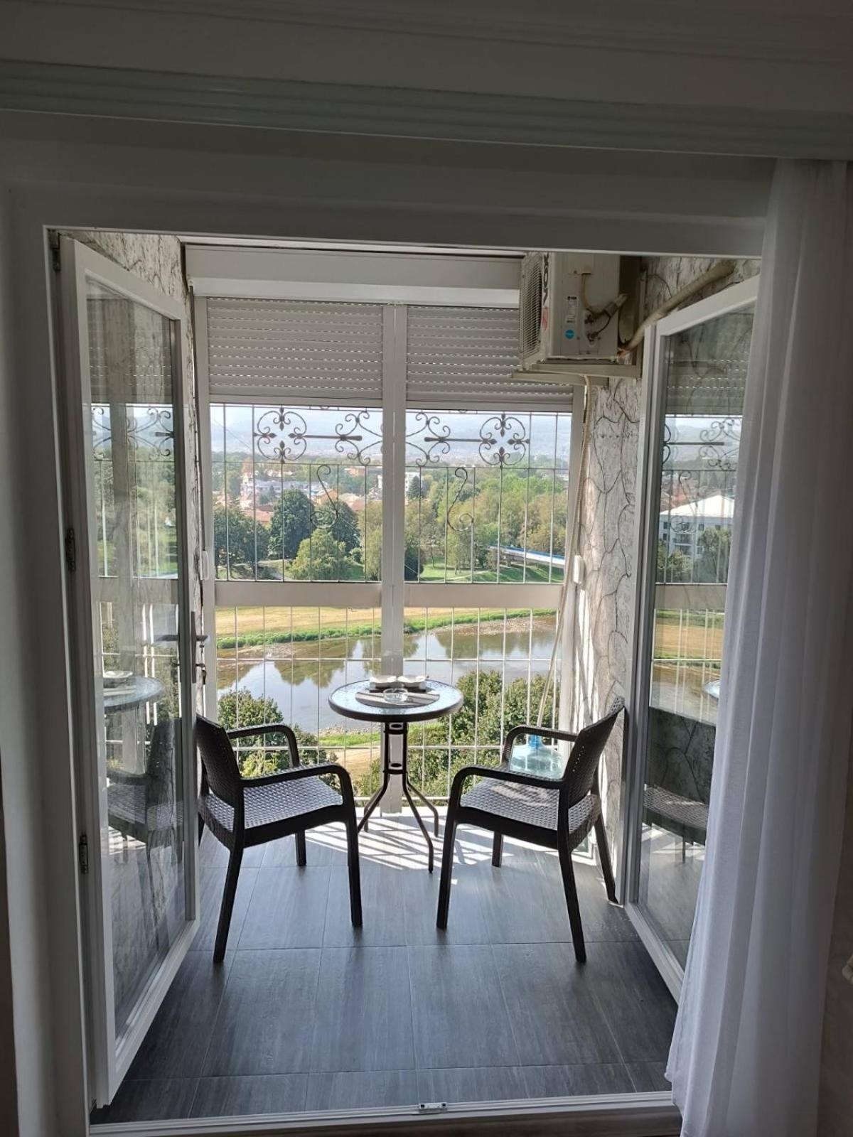 Vemiur Apartment Čačak Екстериор снимка